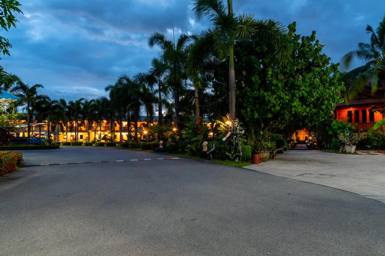 Bangsaen Pn Gold Resort מראה חיצוני תמונה